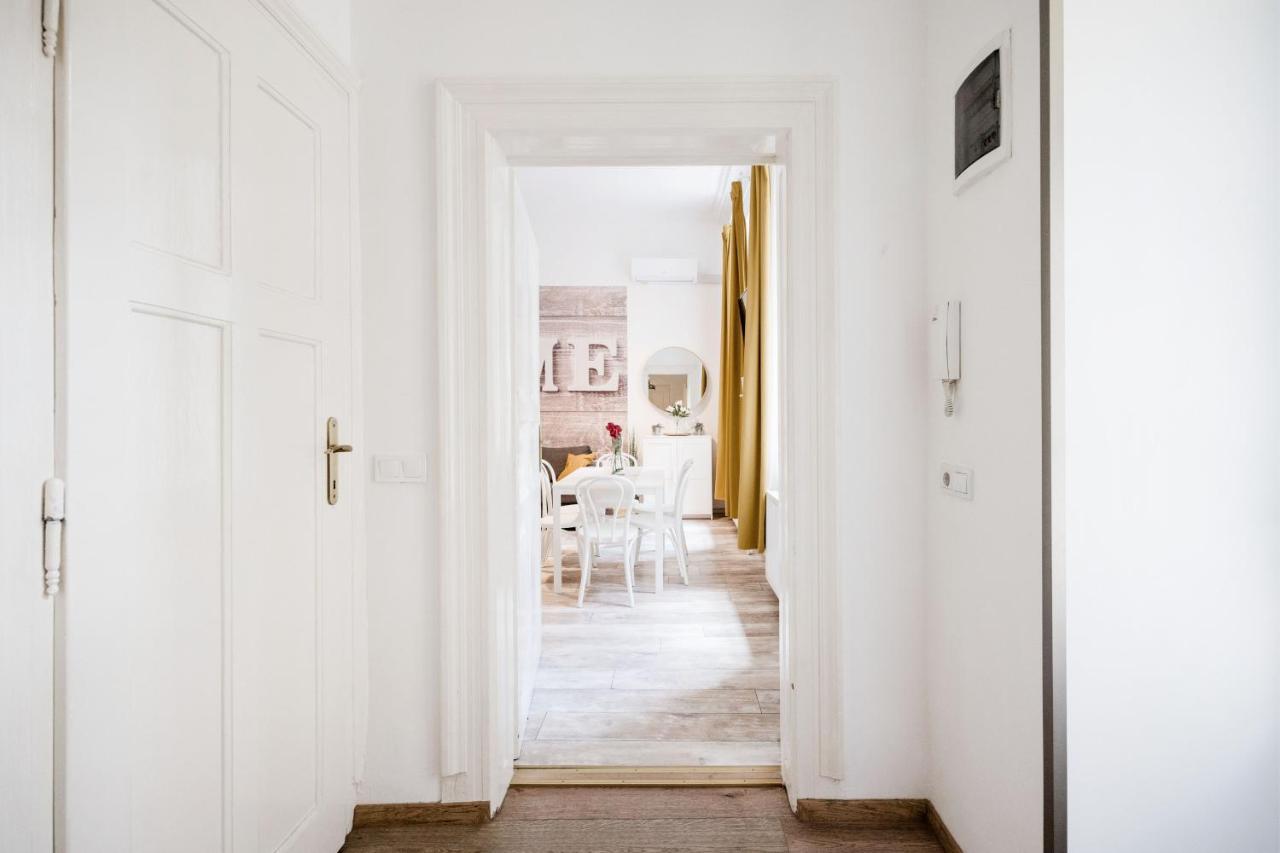 Lavender Apartment Budapest Exteriör bild