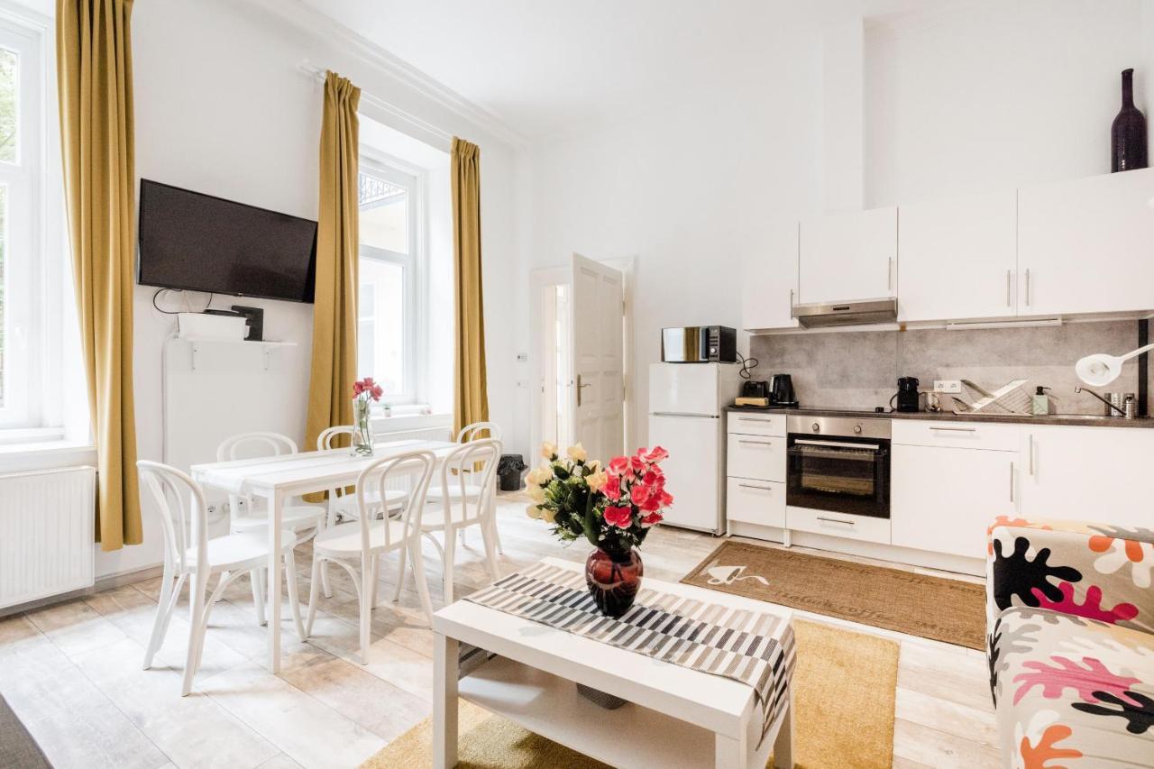 Lavender Apartment Budapest Exteriör bild