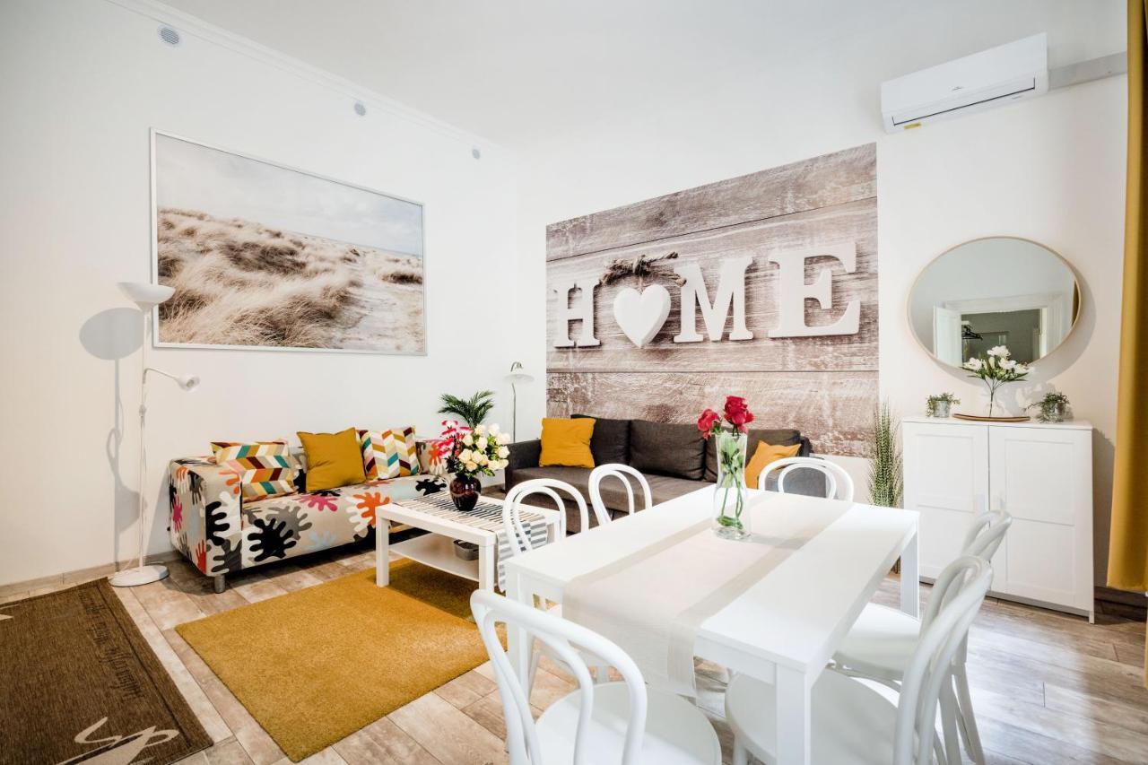 Lavender Apartment Budapest Exteriör bild